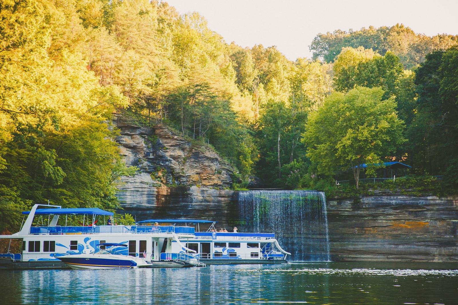 Lake Cumberland Waterfall Guide